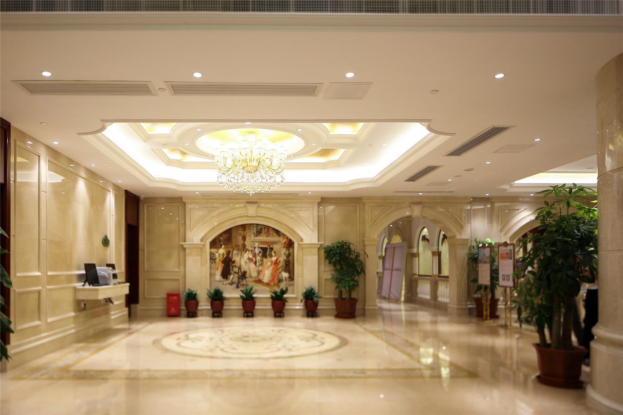 Vienna Hotel - Da Ju Yuan Branch Шънджън Екстериор снимка