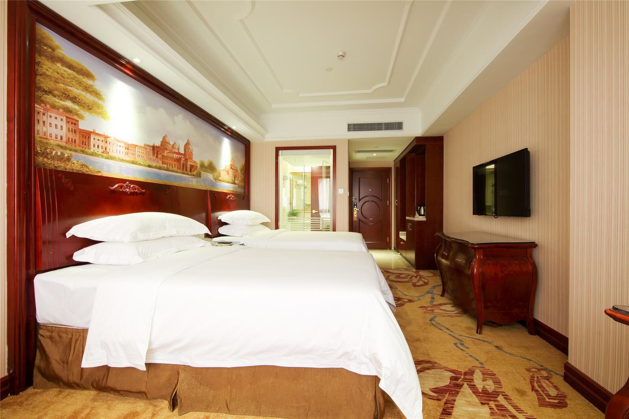 Vienna Hotel - Da Ju Yuan Branch Шънджън Екстериор снимка