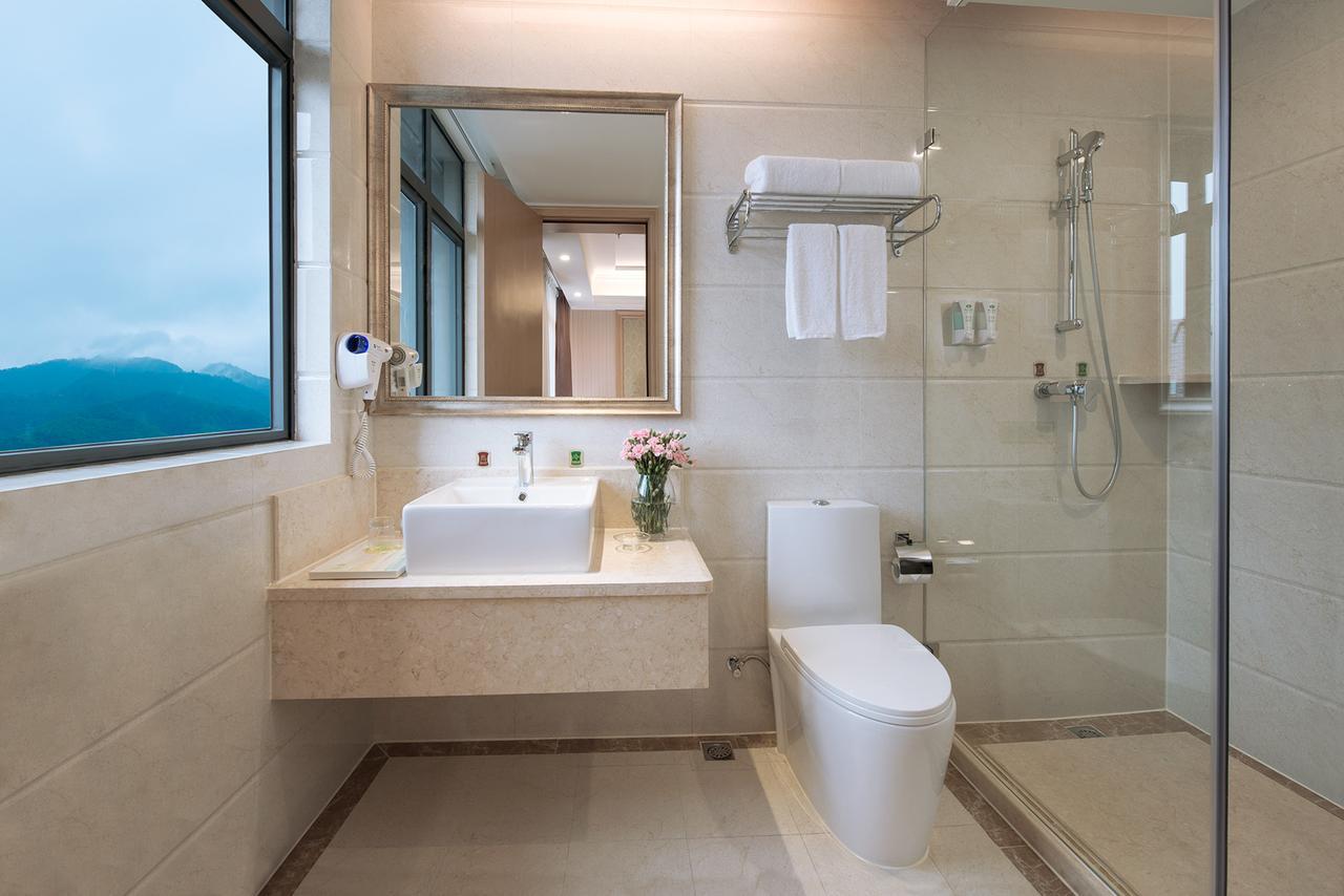 Vienna Hotel - Da Ju Yuan Branch Шънджън Екстериор снимка