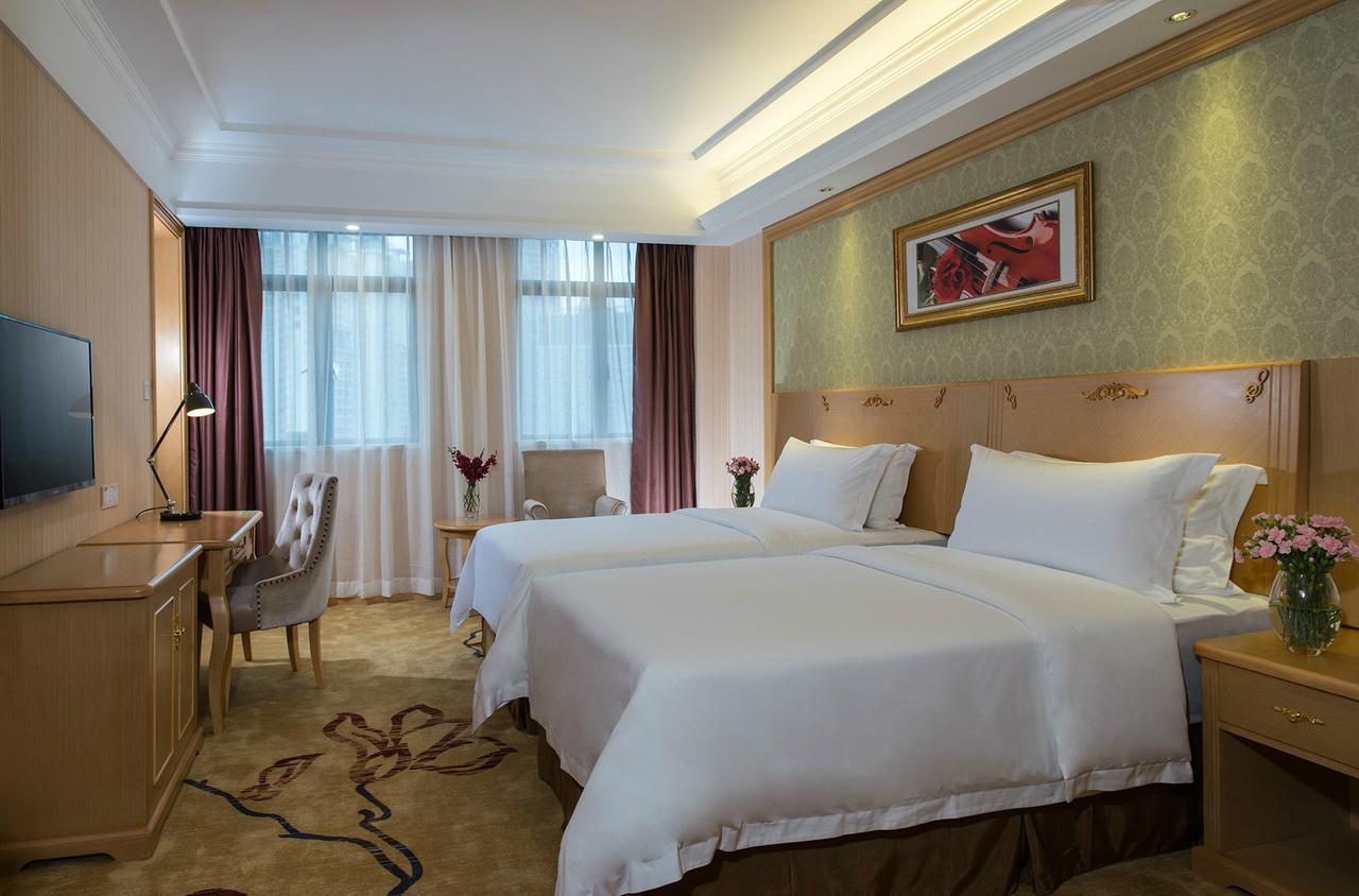 Vienna Hotel - Da Ju Yuan Branch Шънджън Екстериор снимка